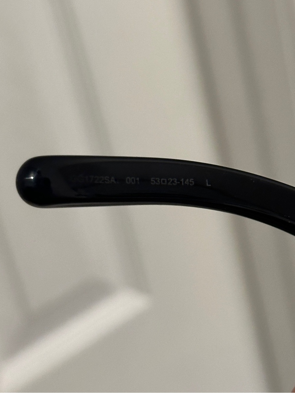 Gucci Black Round Sunglasses for Women with Dark Lenses - Picture 5 of 5